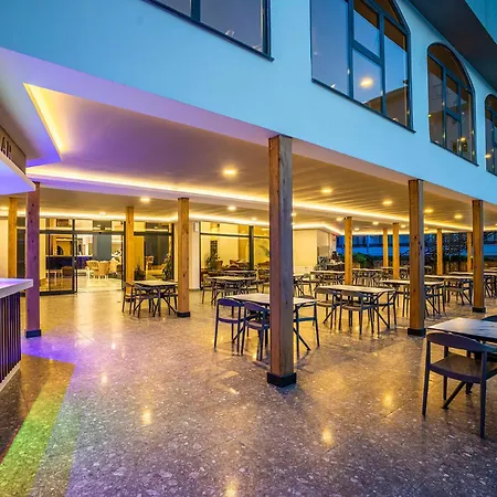Hotel Blue Star 4*